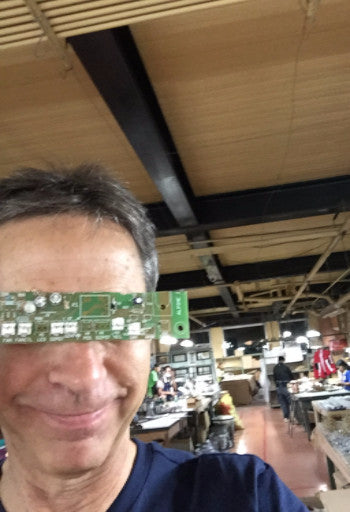 <!-- hug your motherboard man -->